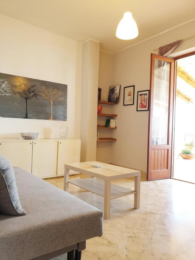 Villa Flore - Penthouse - Apartment In Villa カステルダッチャ エクステリア 写真